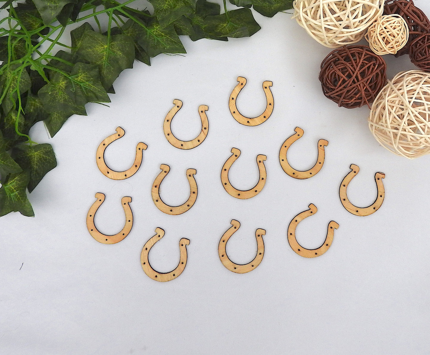 Wood Wedding Table Confetti - Horseshoe or Bride and Groom