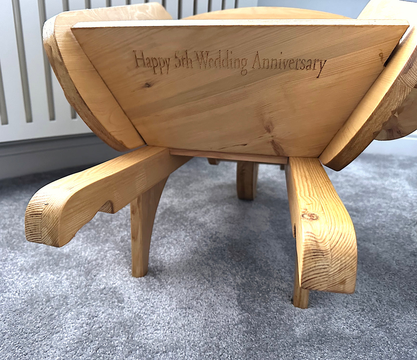 Wooden Wheelbarrow Planter – Decorative Garden & Patio Planter