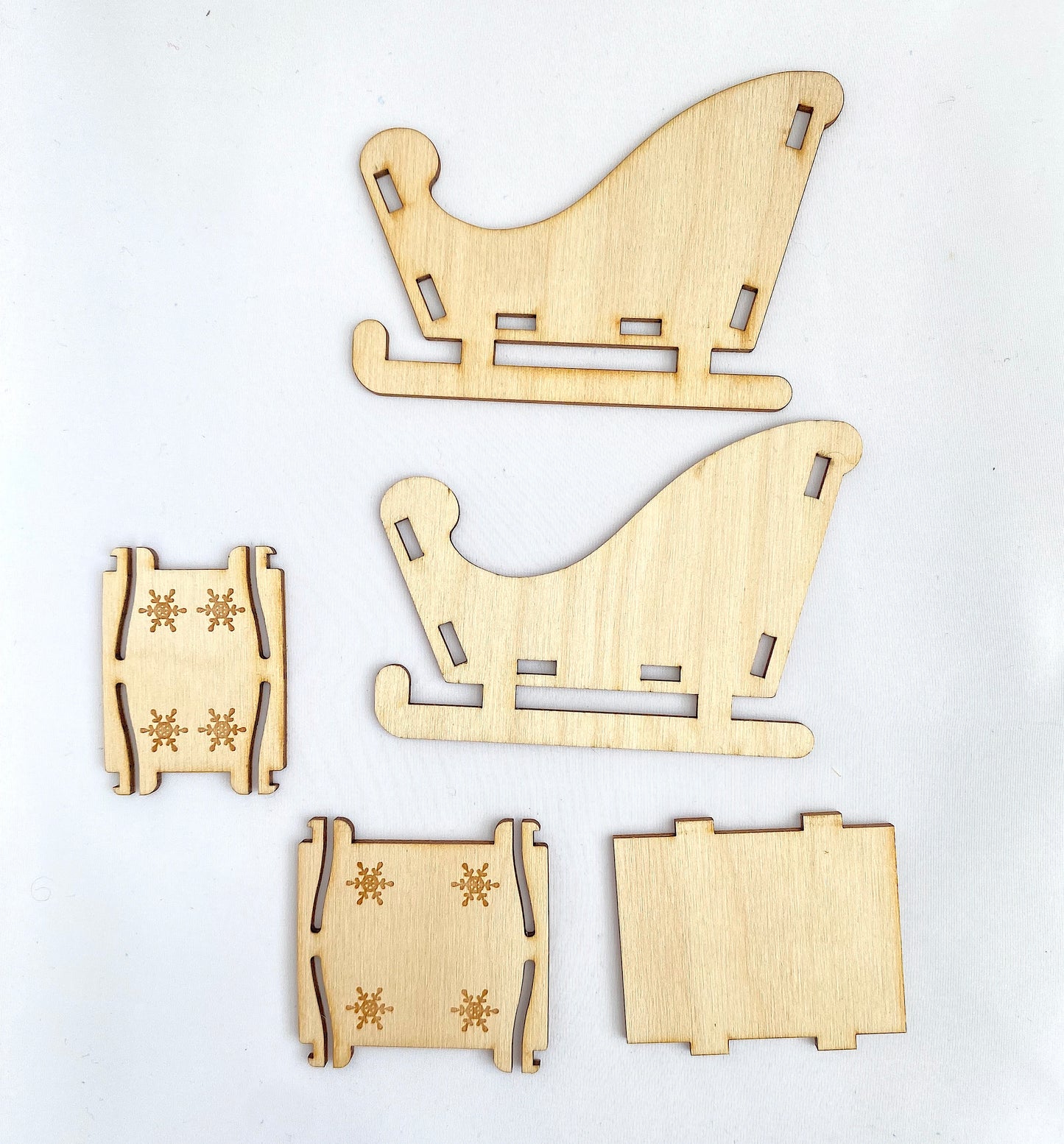 Make & Decorate Your Own Wooden Sleigh and Reindeers – Christmas Craft Kit
